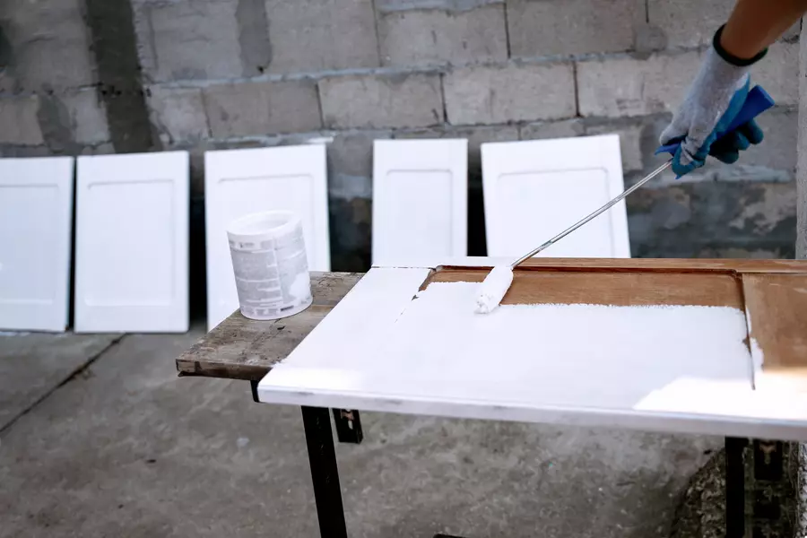 How To Paint Kitchen Cabinets in Crystal Lake, IL1