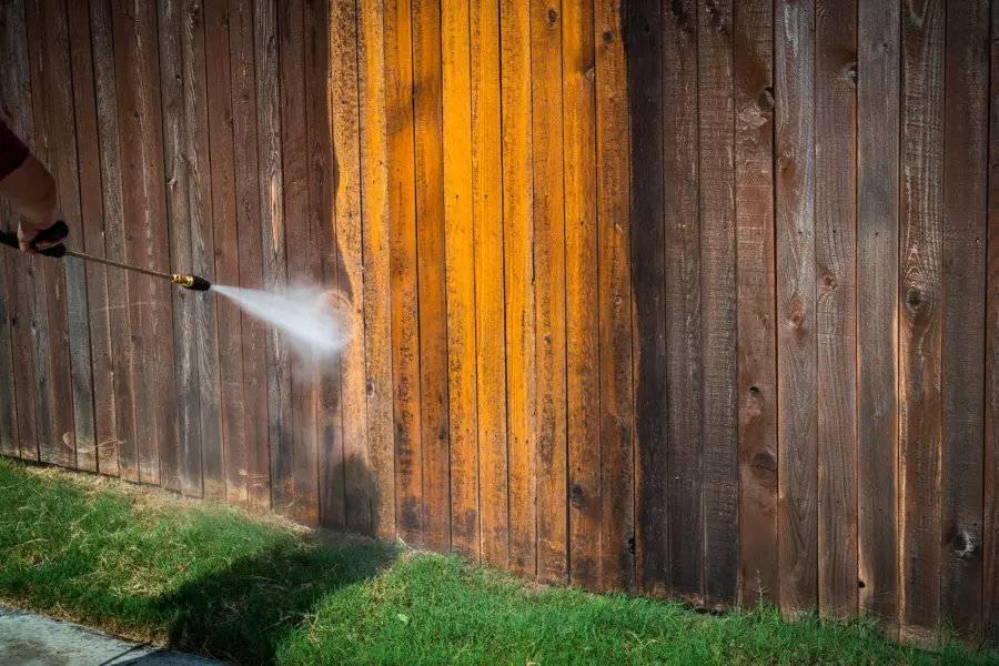 Pressure Washing Tips in Crystal Lake, IL1